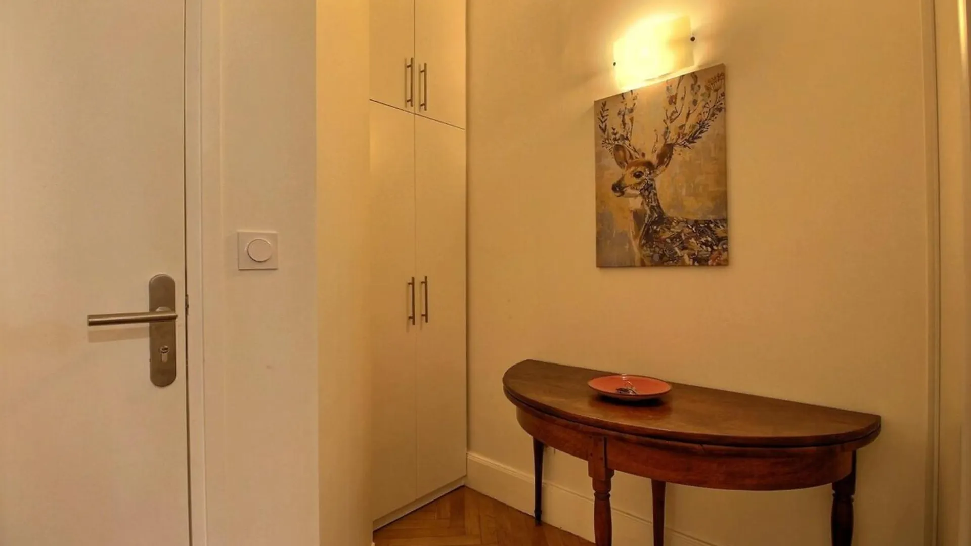 Agastaia - Monthly Rental Apartment - Lyon 7Th