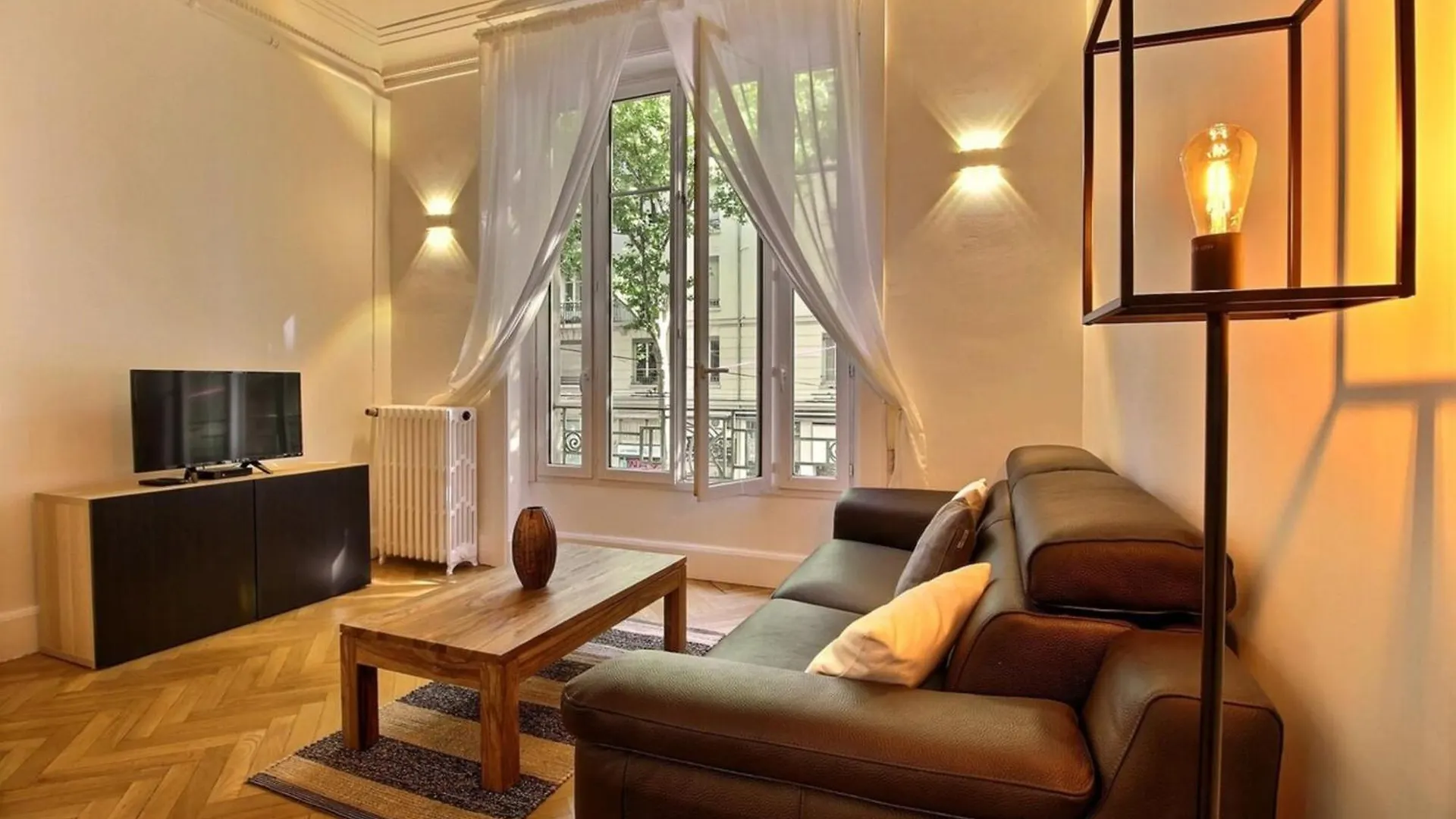 Agastaia - Monthly Rental Apartment - Lyon 7Th