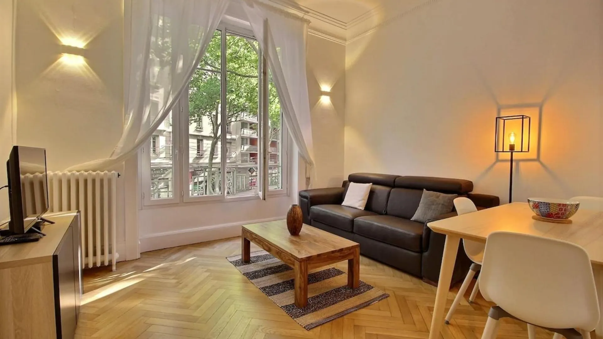 Agastaia - Monthly Rental Apartment - Lyon 7Th